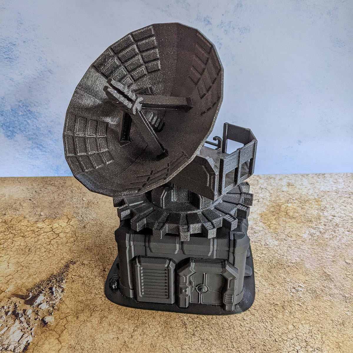 Base avec antenne de communication - Biome désert - Imprimée – vue 1 – Wargame Sceneries