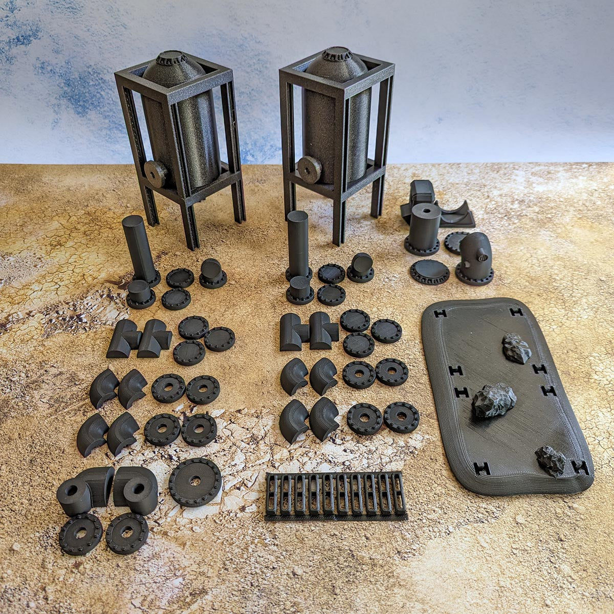 Réservoir avec socle et lot de tuyaux de D20mm et D30mm - Biome désert (STL) – vue 1 – Wargame Sceneries